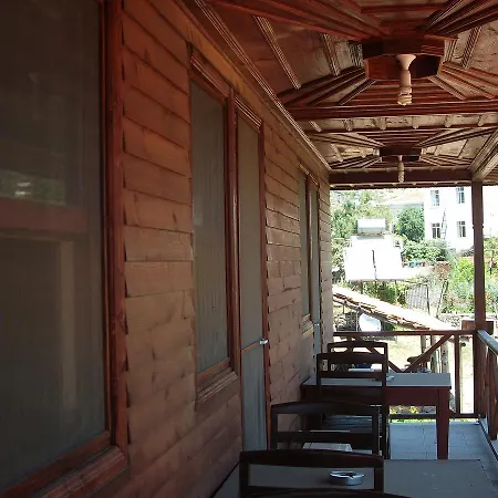 Halise Homestay *